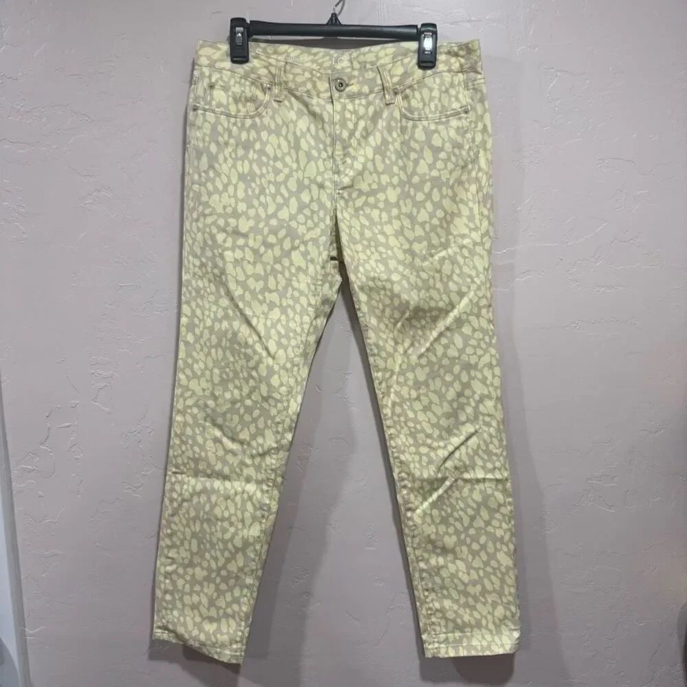 Loft Ann Taylor Women's Modern Straight Jeans Size 8 Yellow Animal Print